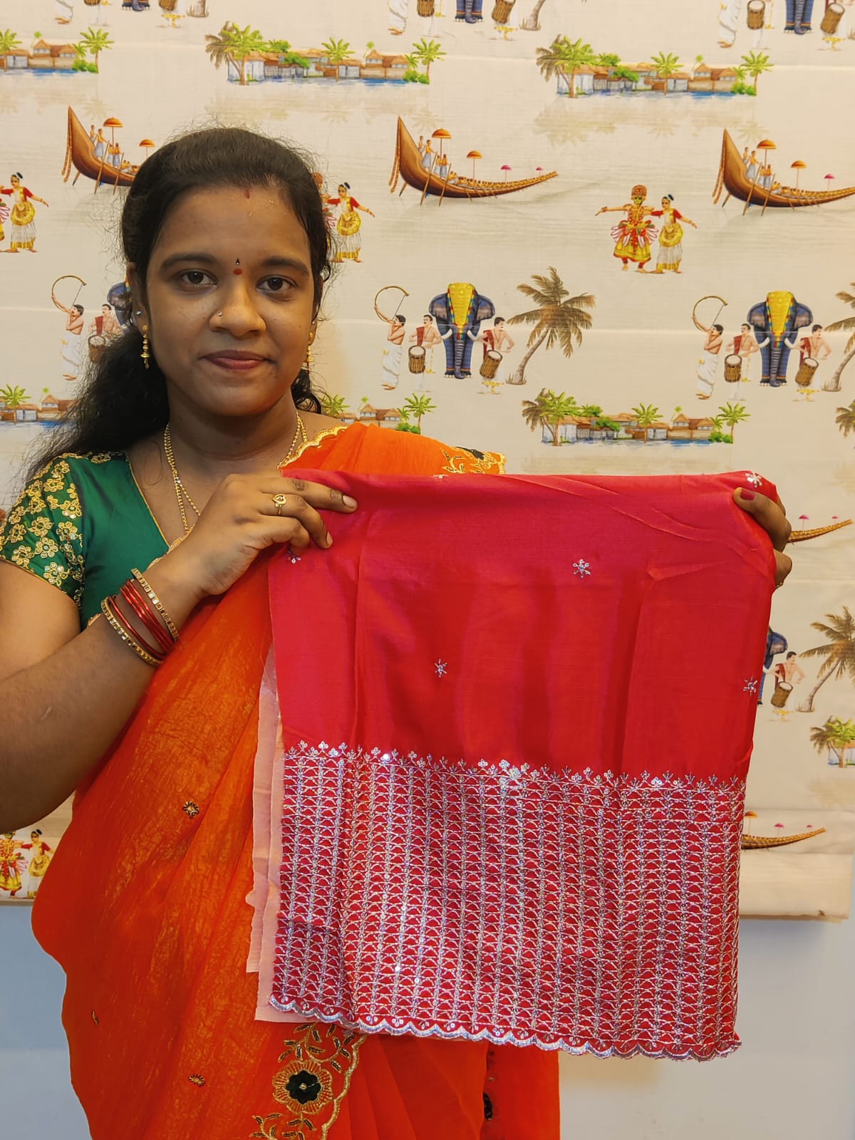 Kinjal Red & Peach Dual Shade Saree