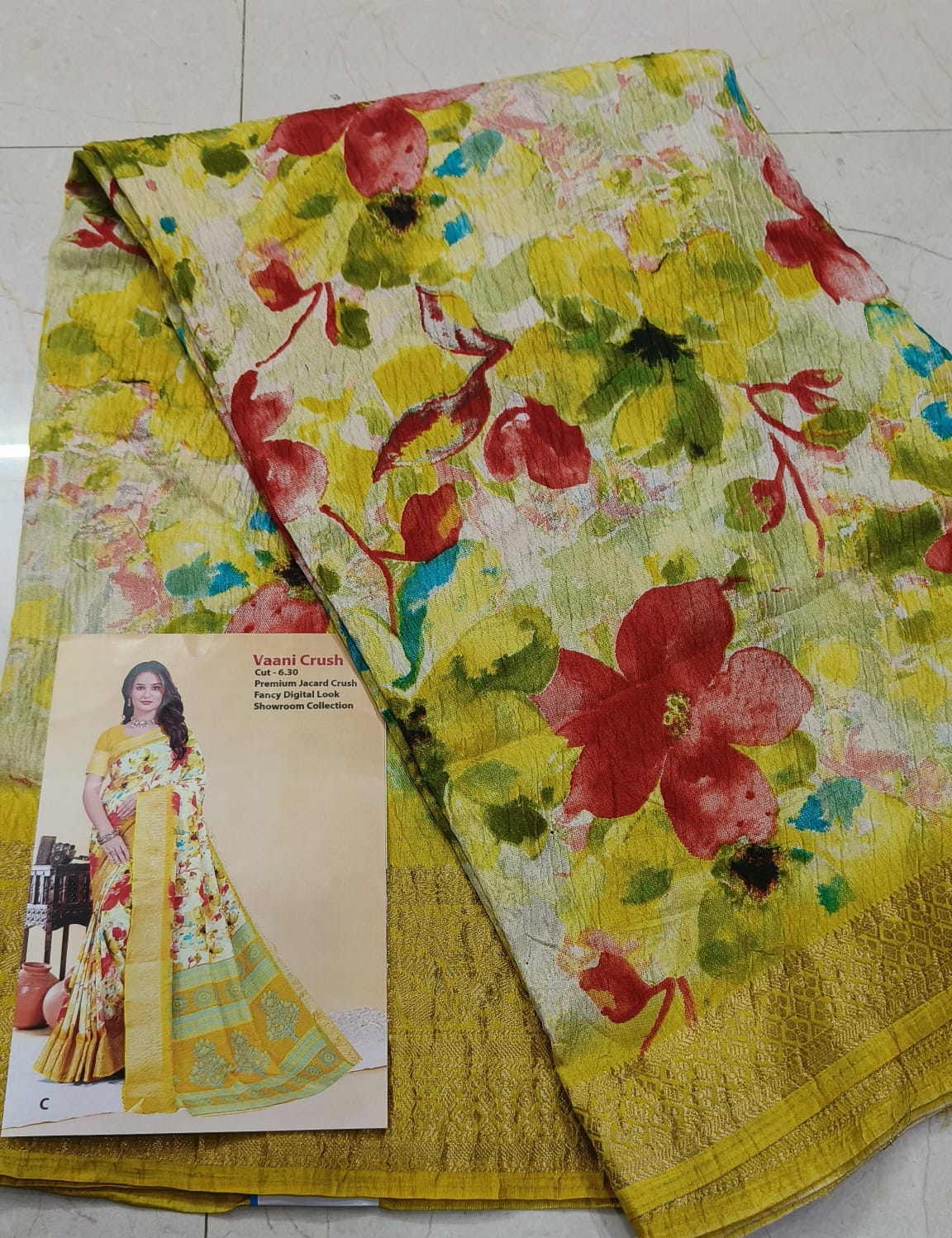 Premium Jacard Crush Saree